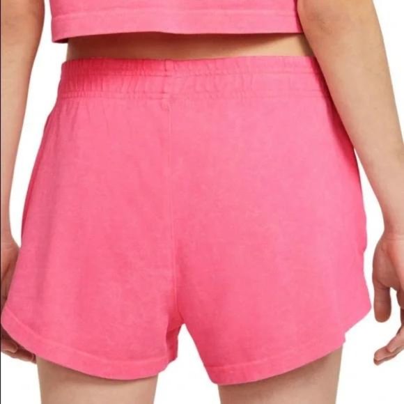 NIKE WOMENS SPORTWEAR WASH PACK SHORTS NWT - Picture 2 of 7